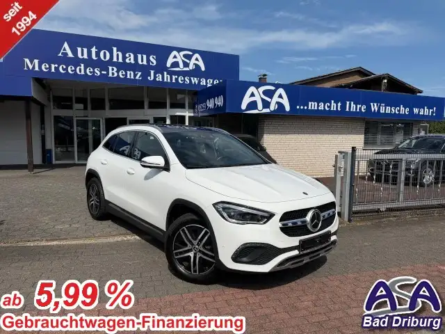 Mercedes-Benz GLA 200 Modelljahr2021+DISTRONIC+Standhzg+Pano+360Grad+AHK