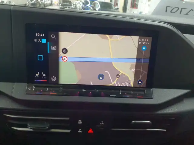 Volkswagen Caddy view 12