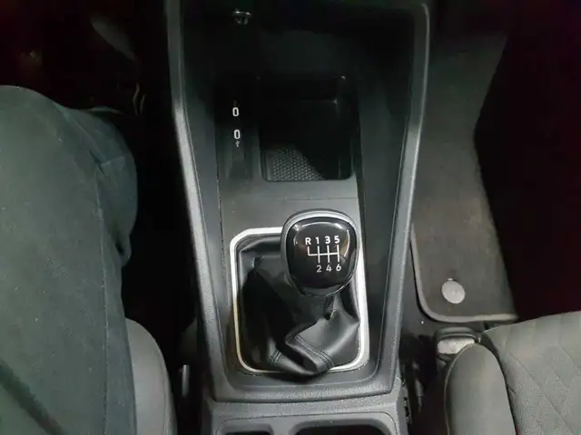 Volkswagen Caddy view 10
