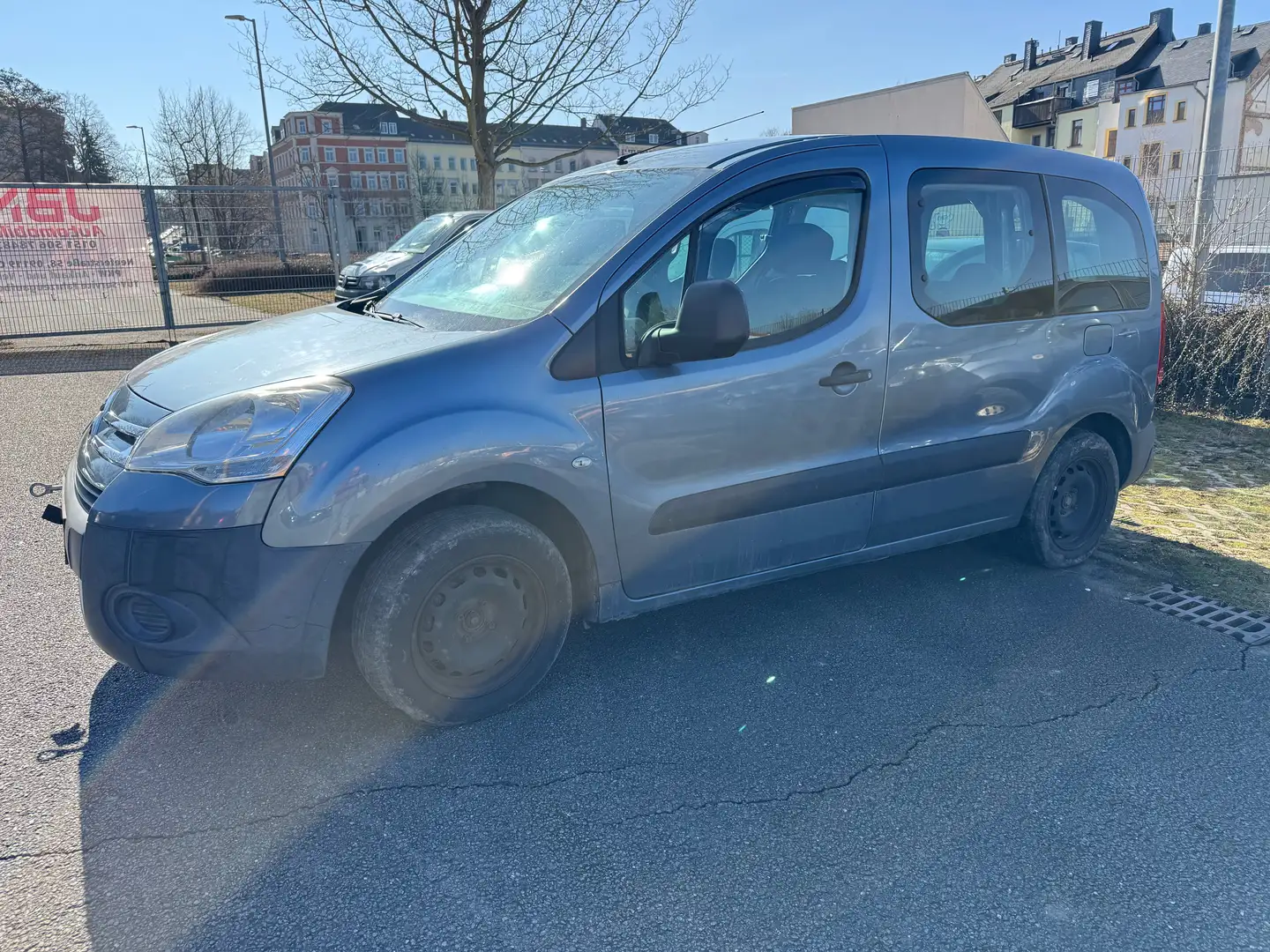 Citroen Berlingo VTi 95 Attraction Motorschaden! Grau - 2
