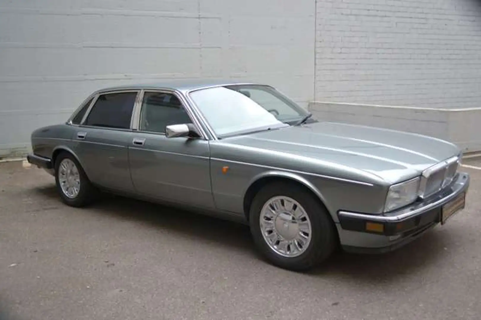 Jaguar XJ12 V12 6.0 Sovereign Double-Six H-Kennzeichen Grau - 1