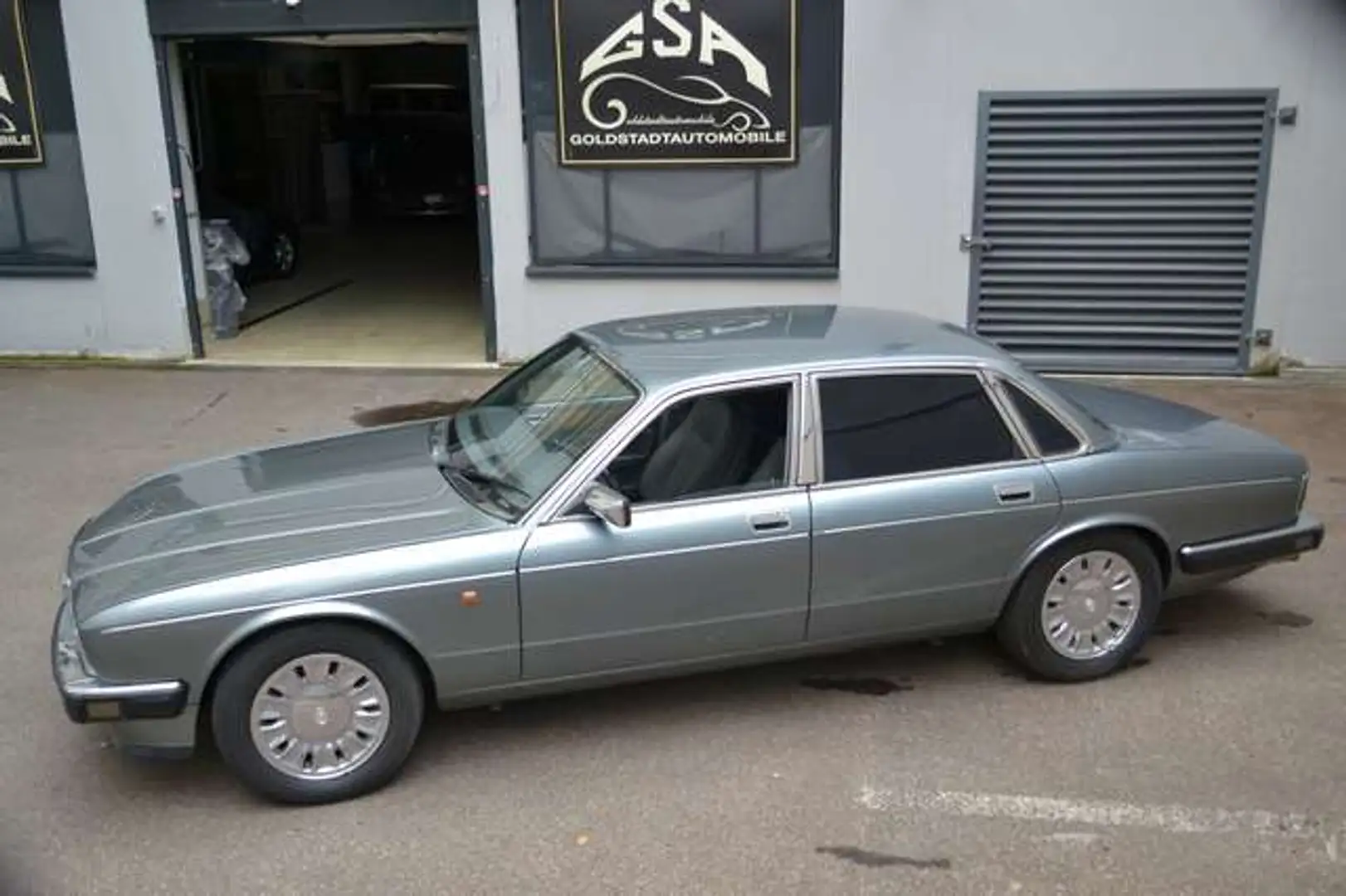 Jaguar XJ12 V12 6.0 Sovereign Double-Six H-Kennzeichen Grau - 2