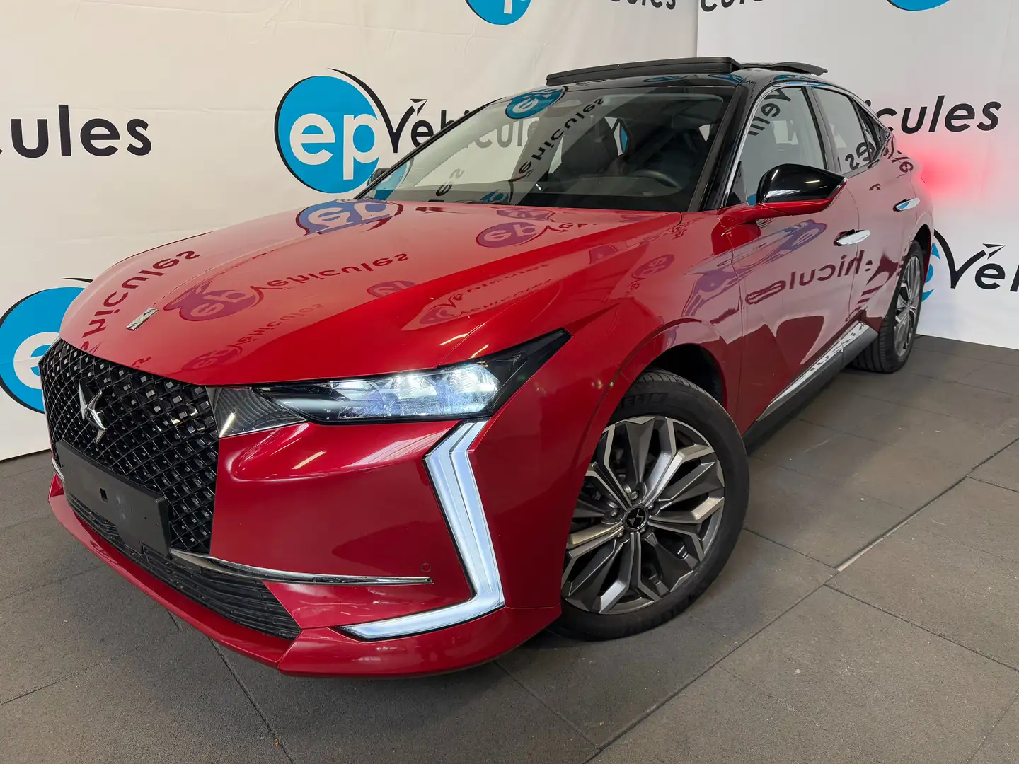 DS Automobiles DS 4 1.5 B-HDI 130 EAT8 TROCADERO Rouge - 1