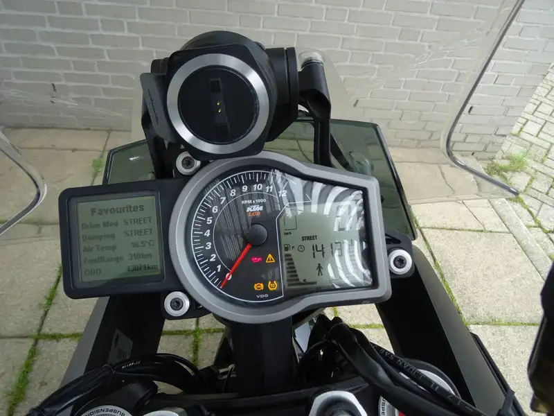 KTM 1290 Super Duke GT - foto 4