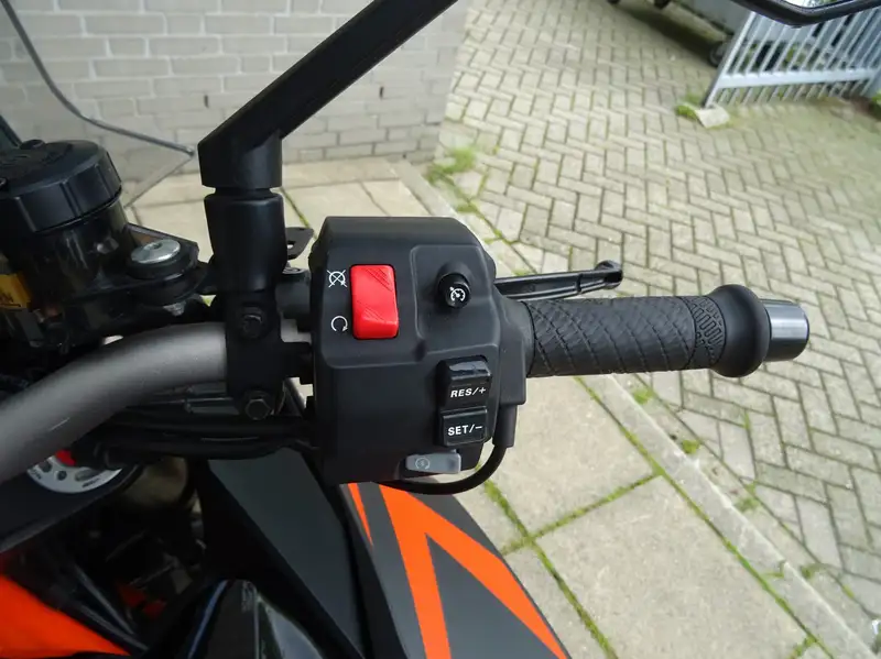 KTM 1290 Super Duke GT - foto 5