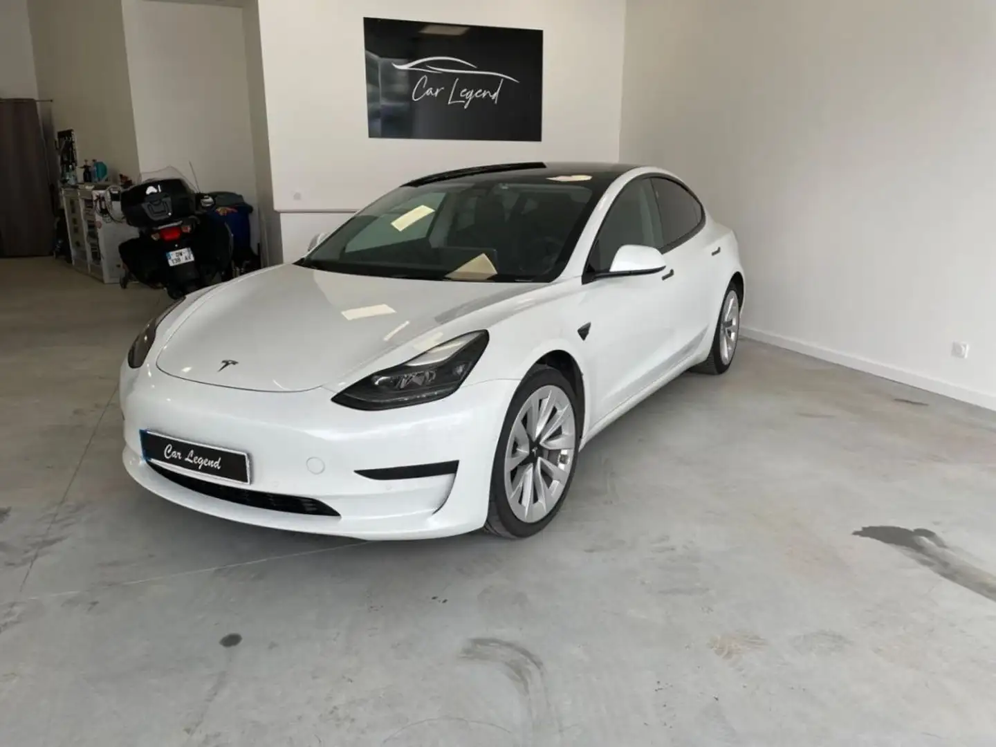 Tesla Model 3 Autonomie Standard Plus RWD Blanc - 1