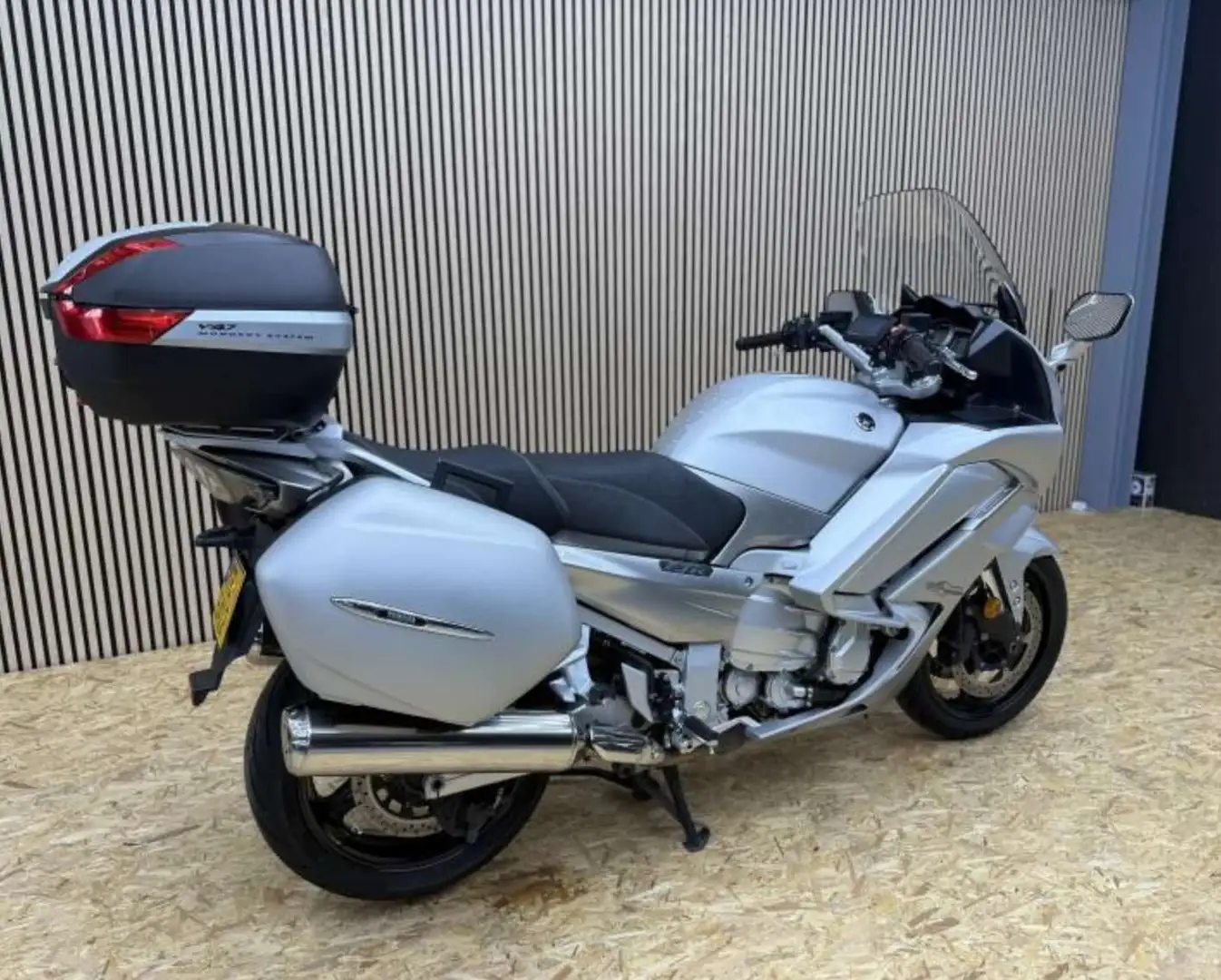 Yamaha FJR 1300 Argent - 2