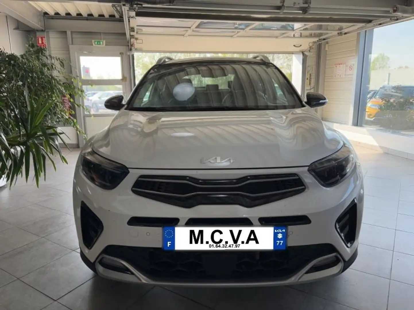 Kia Stonic 1.0 T-GDi 120ch MHEV GT Line Premium iBVM6 Blanc - 1