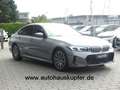 BMW 320 i M Sportpak. AHK°ACC Ad.LED°elSitze+M*18M Grau - thumbnail 3