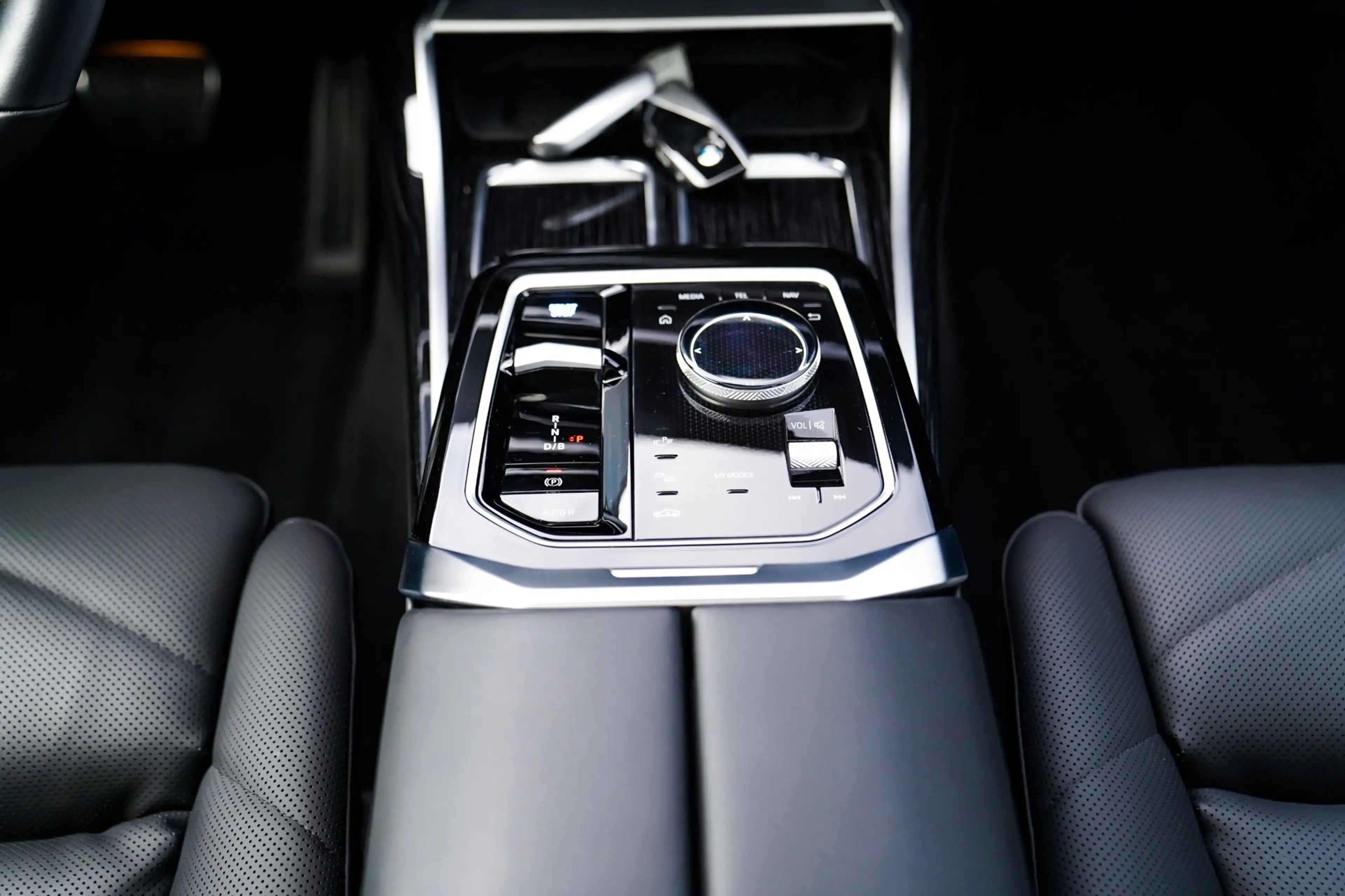 BMW i7 EDrive50 106 kWh | Brooklyn Grau | Driving Assista — photo 48