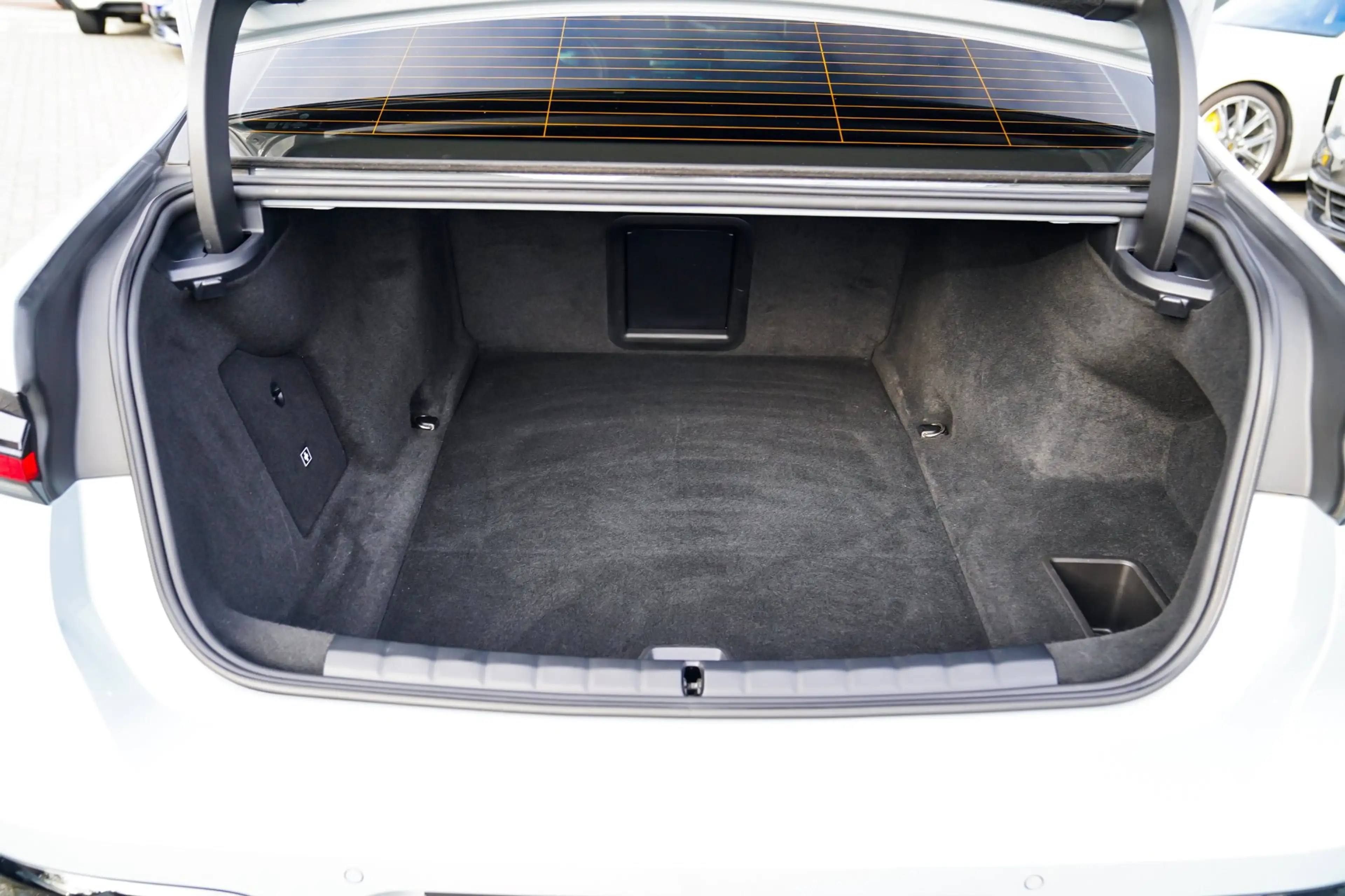BMW i7 EDrive50 106 kWh | Brooklyn Grau | Driving Assista — photo 22