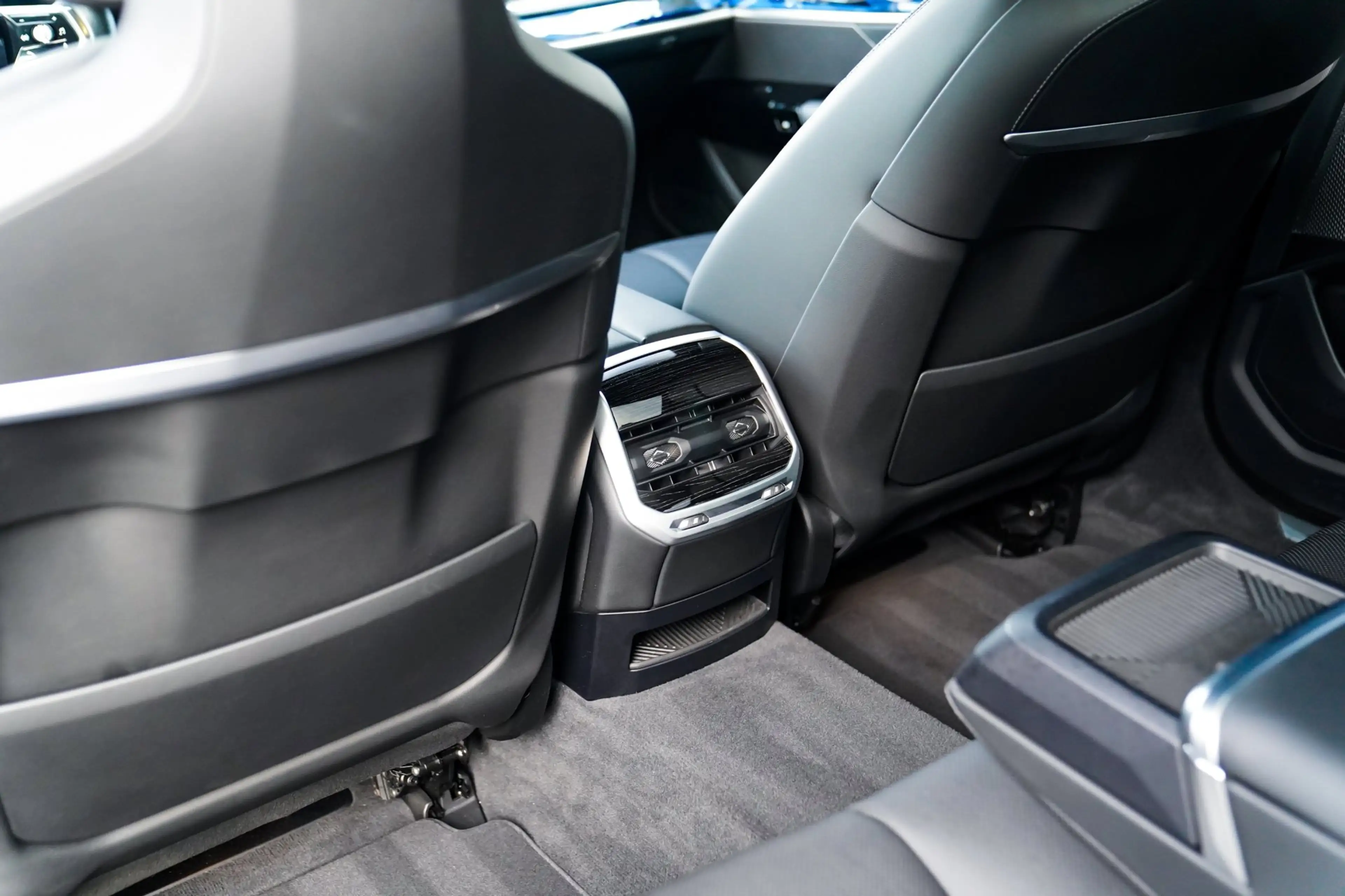 BMW i7 EDrive50 106 kWh | Brooklyn Grau | Driving Assista — photo 32