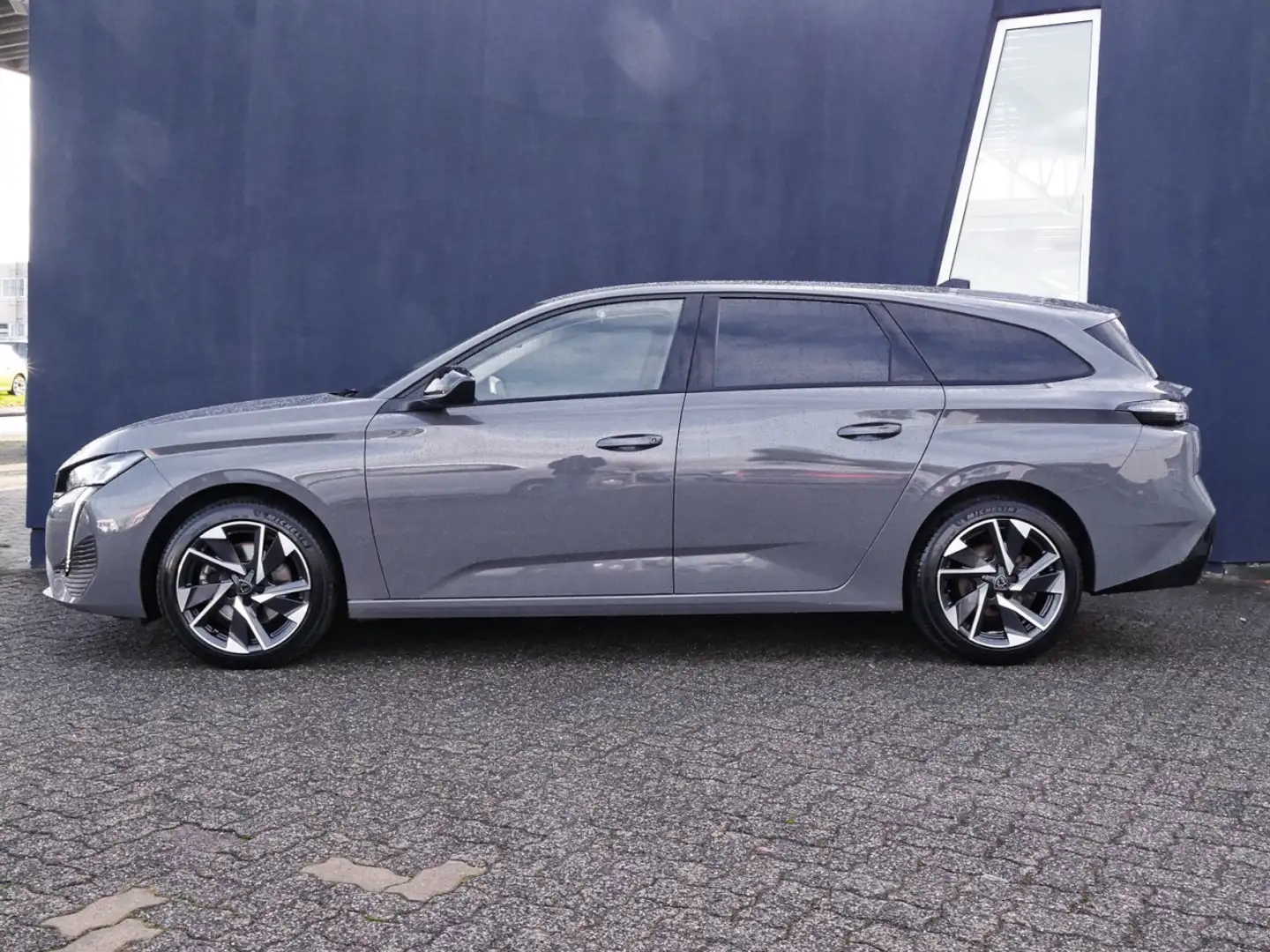 Peugeot 308 SW 130 PT Aut.+Navi+AHK+ACC+Kamera+Keyless Klima Gris - 2