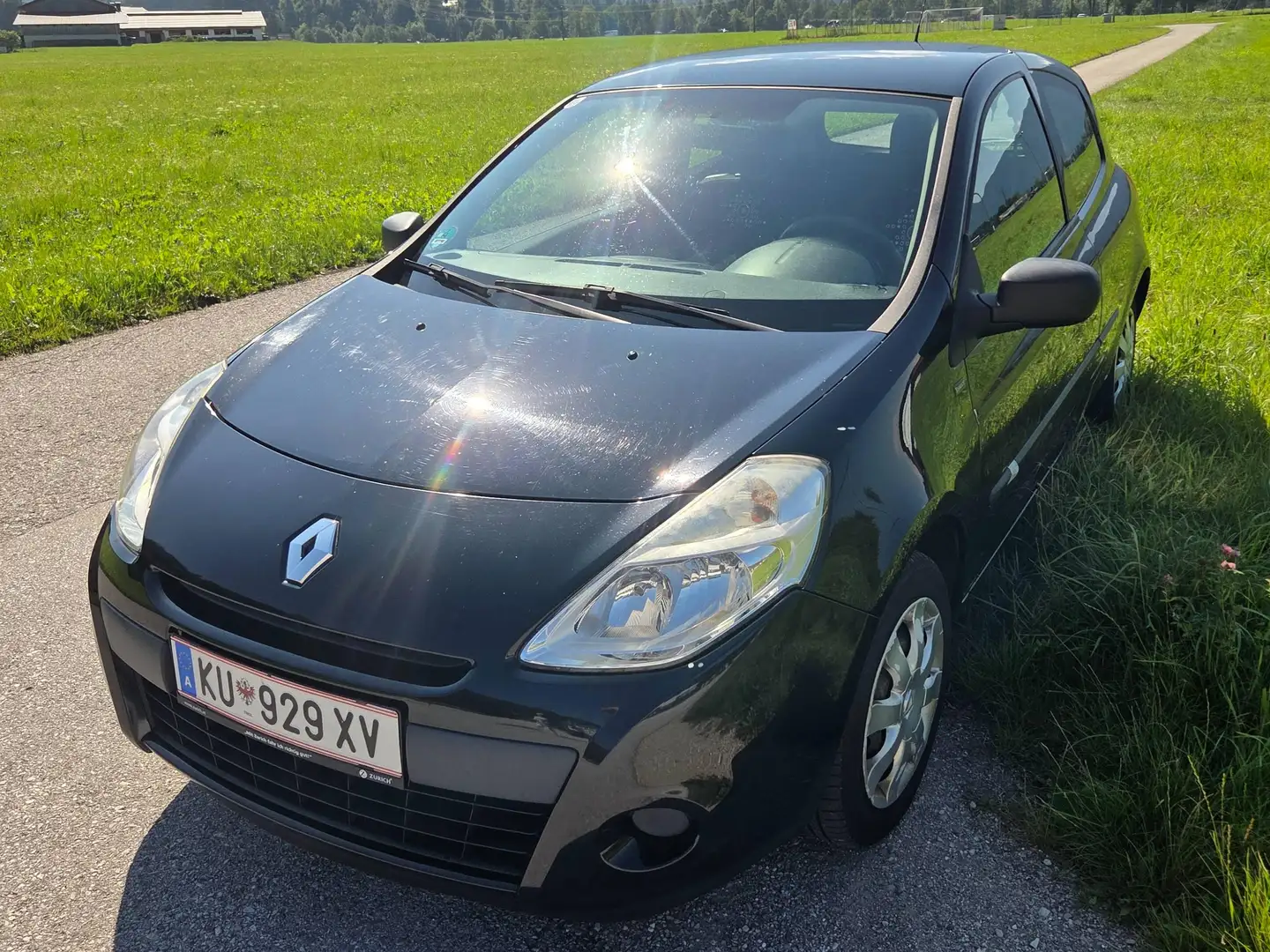Renault Clio Clio Yahoo! 1,2 16V Yahoo! Schwarz - 2