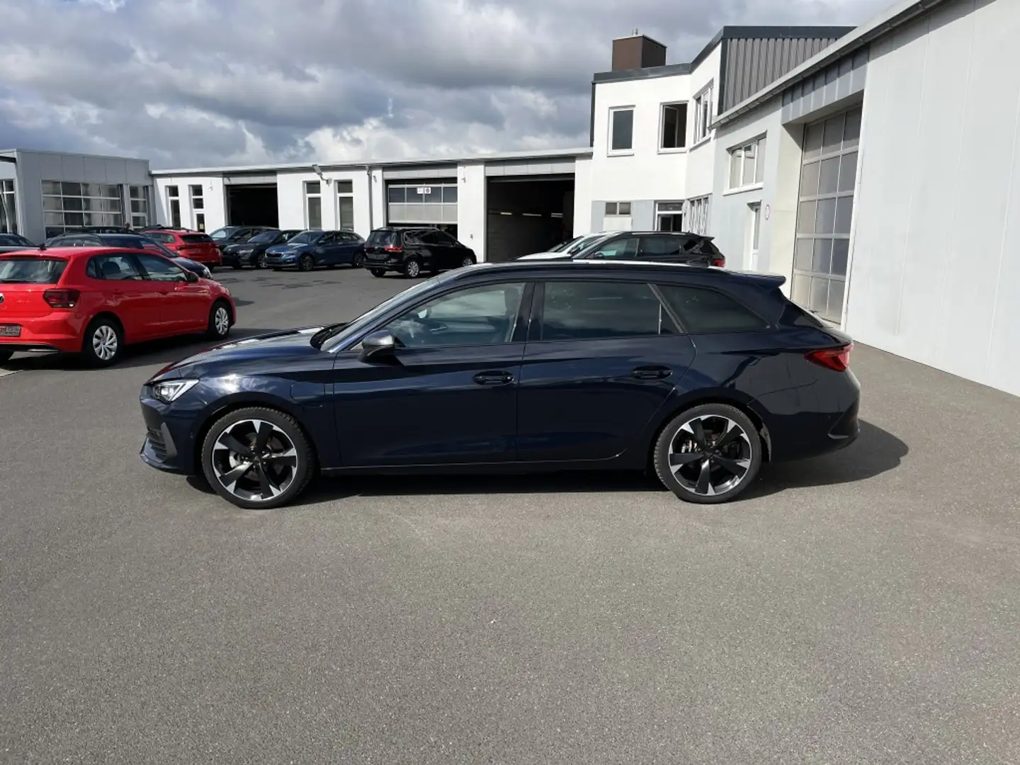 CUPRA Leon SP 1.4 TSI e-Hybrid 165€ m. 20% Anzahlung AHK Di Blau - 2
