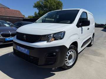 1.5 BLUEHDI 130PK AUTOMAAT 3 ZIT BLUETOOTH PDC AIRCO CARPASS
