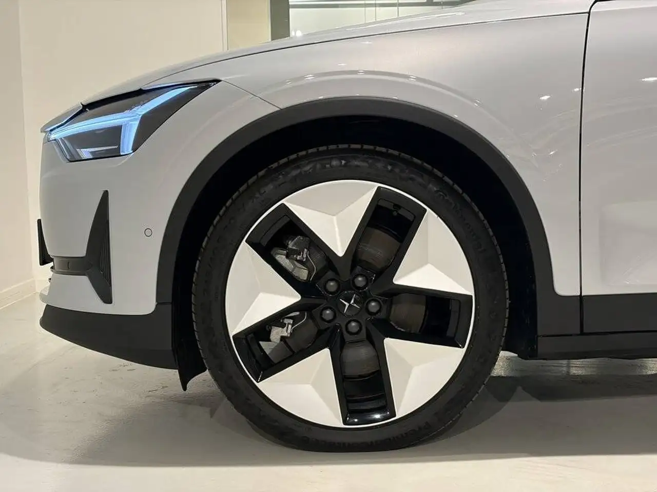 Polestar 2 2025
