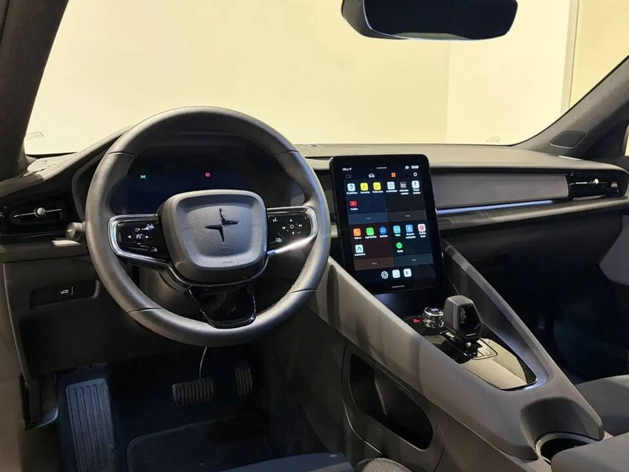 Polestar 2 2025