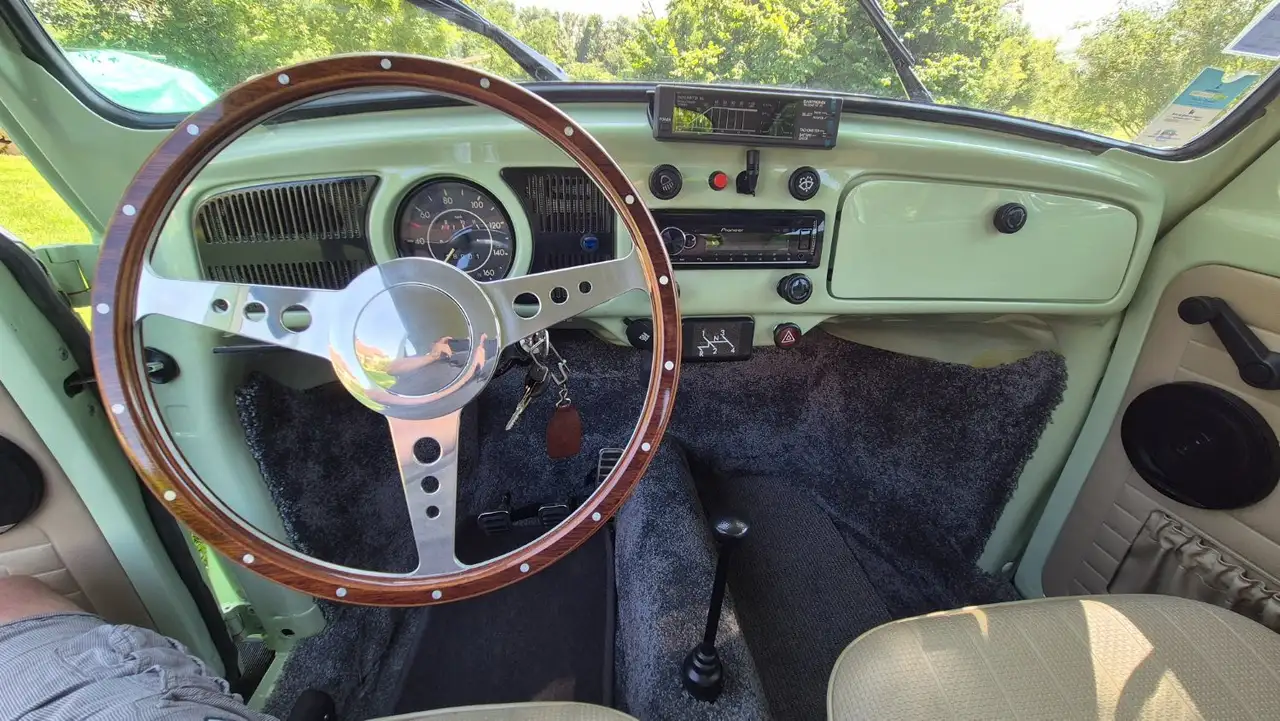 Volkswagen Coccinelle 1600 Comme neuve Frein à disque / 09, foto 4
