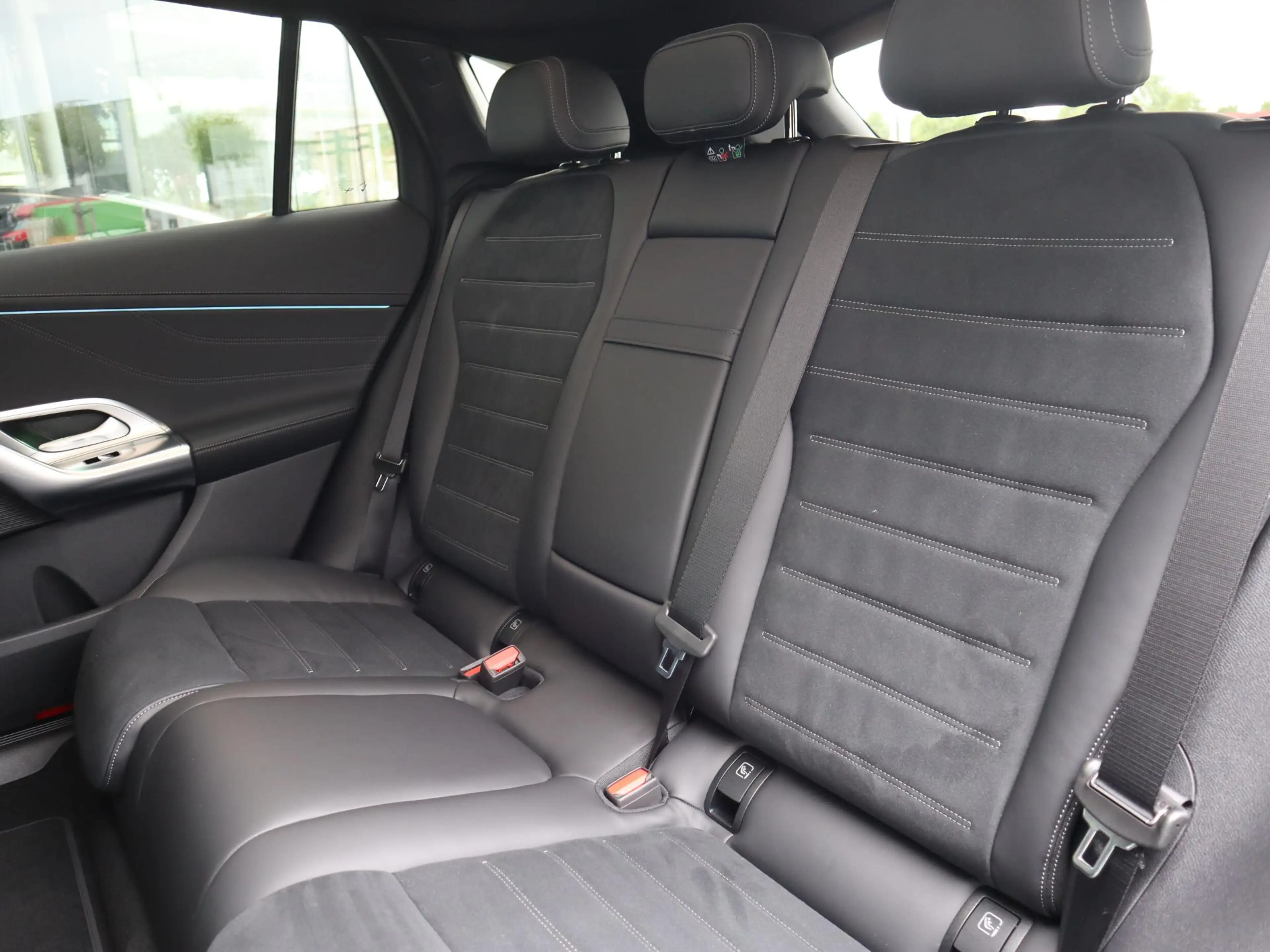 Mercedes-Benz GLC 250 Business Solution AMG 85 kWh — photo 11