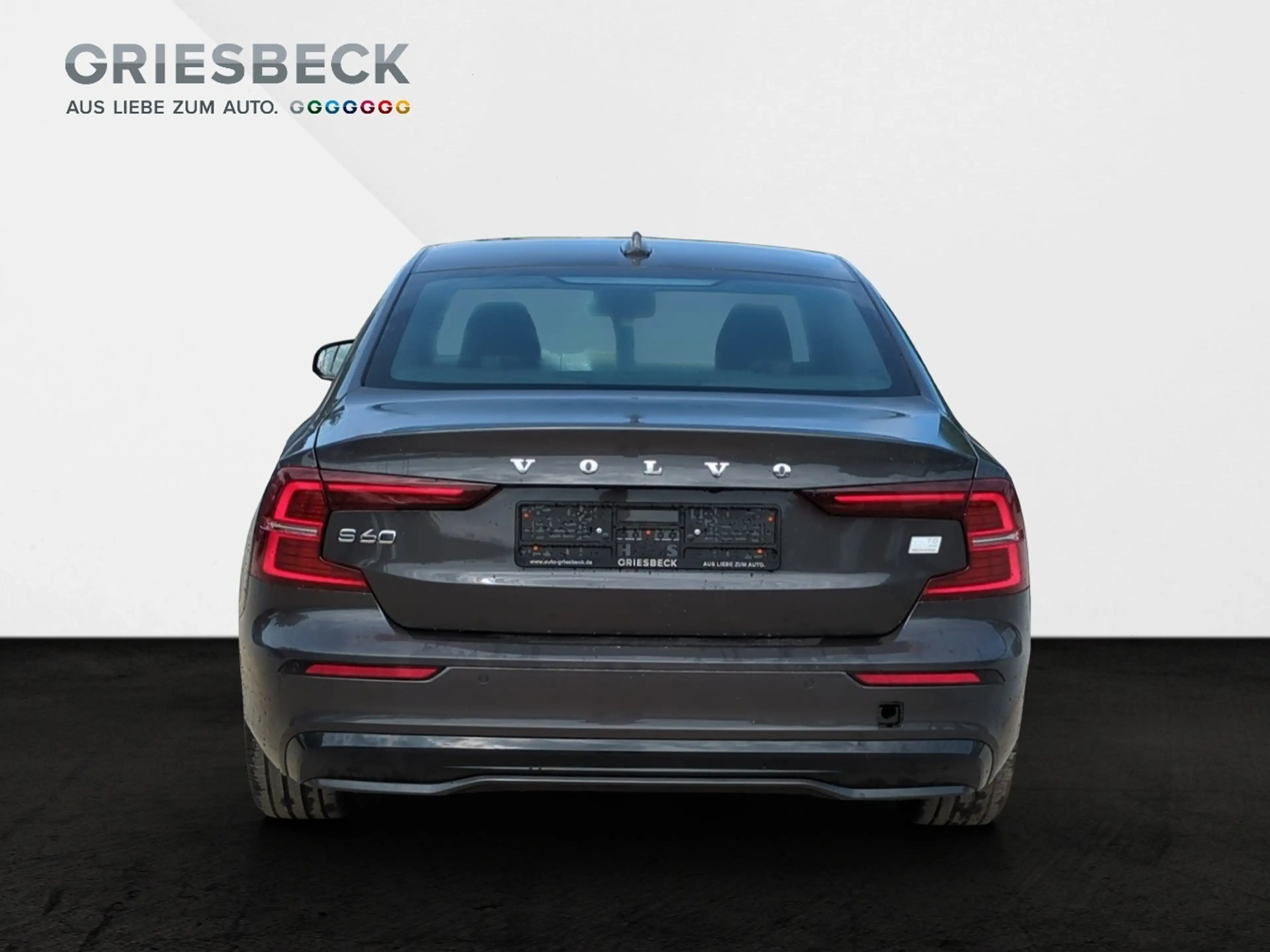 Volvo S60 T8 Ultimate Dark — photo 5