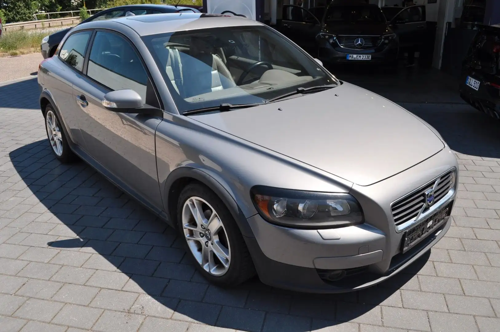 Volvo C30 2.0 Summum * Technisch gut - KEIN TÜV! * Grau - 1