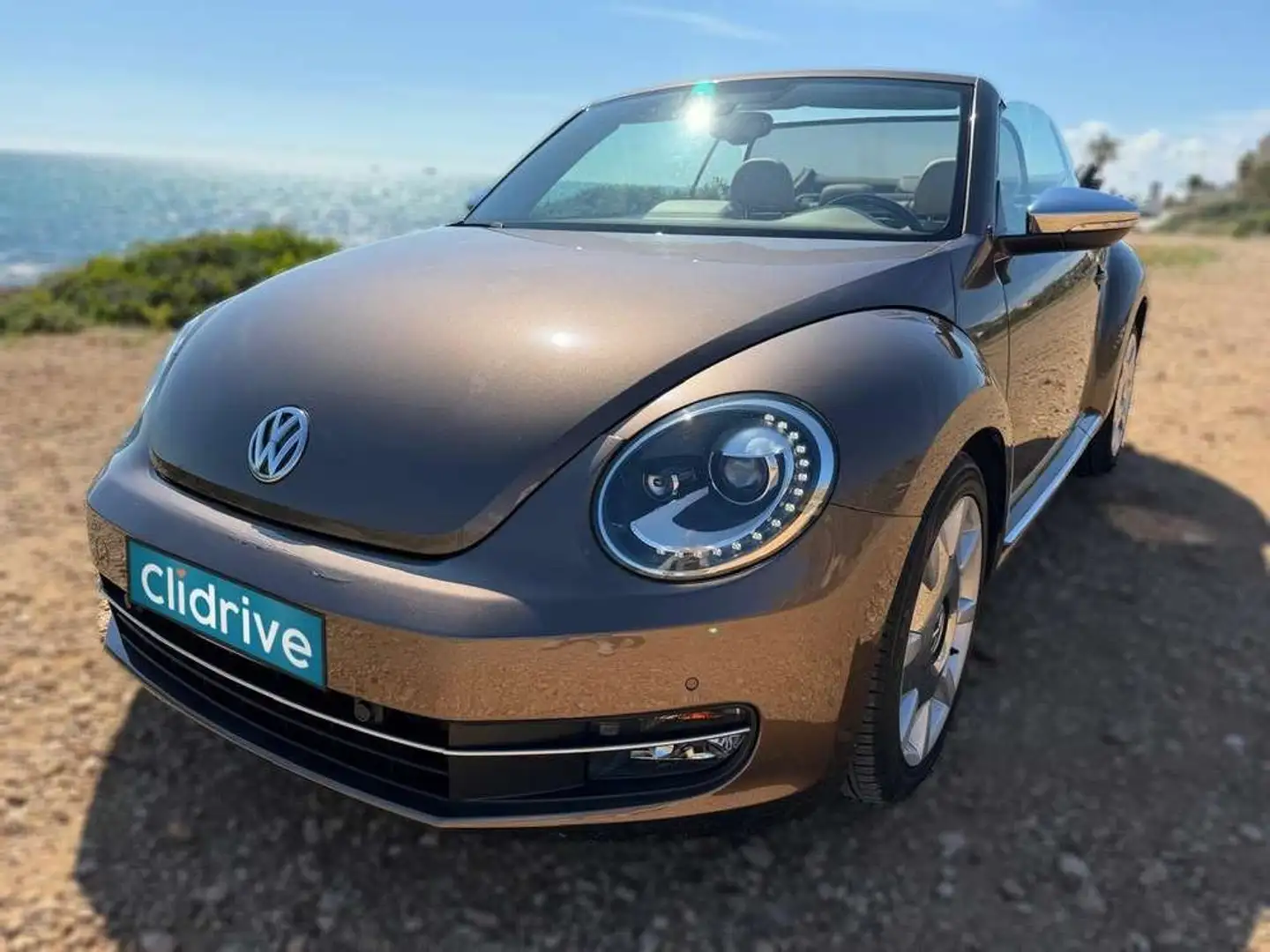 Volkswagen Beetle Cabrio 1.2 TSI Design 77kW Marrón - 2