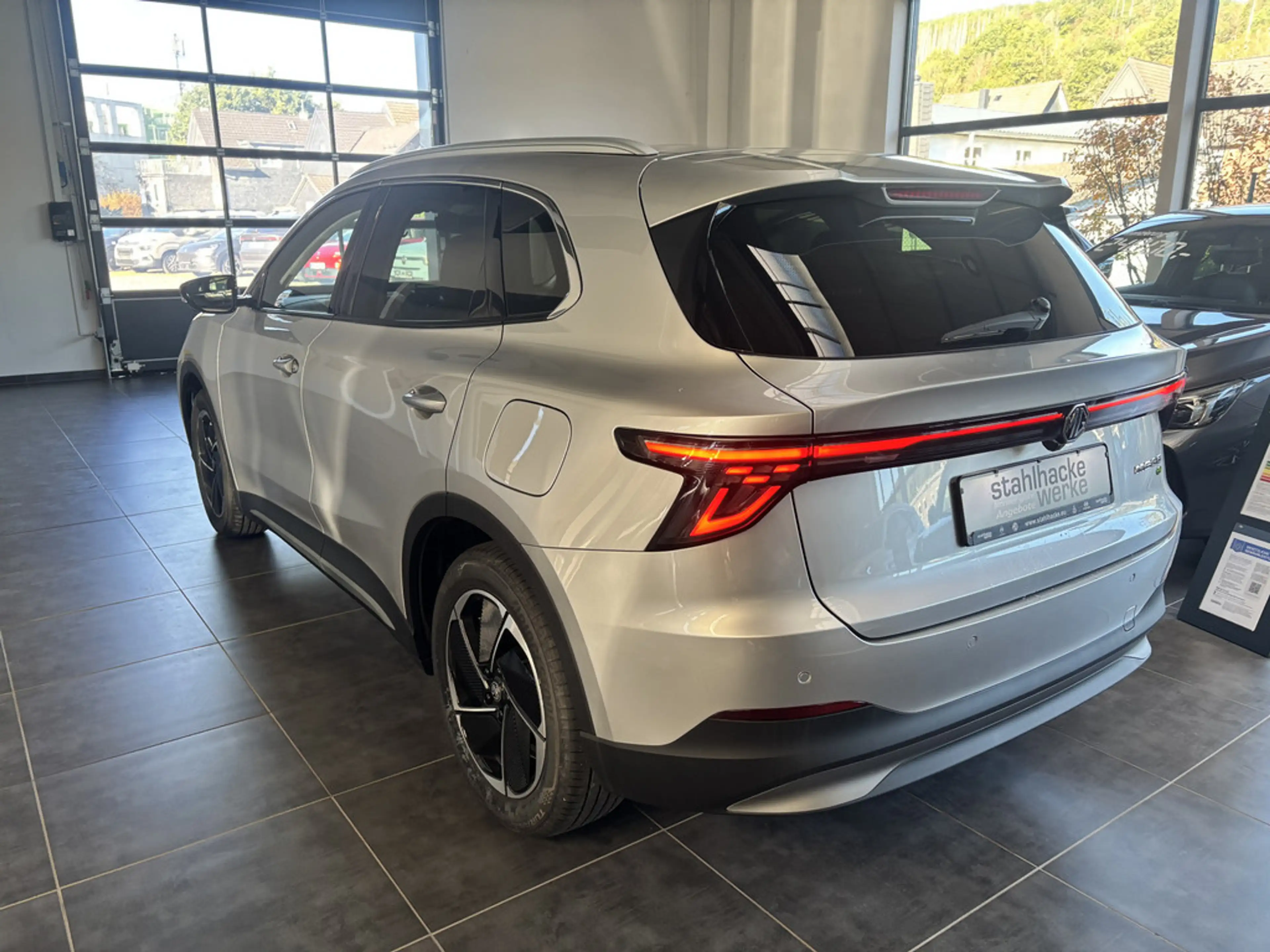 MG S5 EV 125 kW Luxury KLIMA PDC ACC LED — photo 7