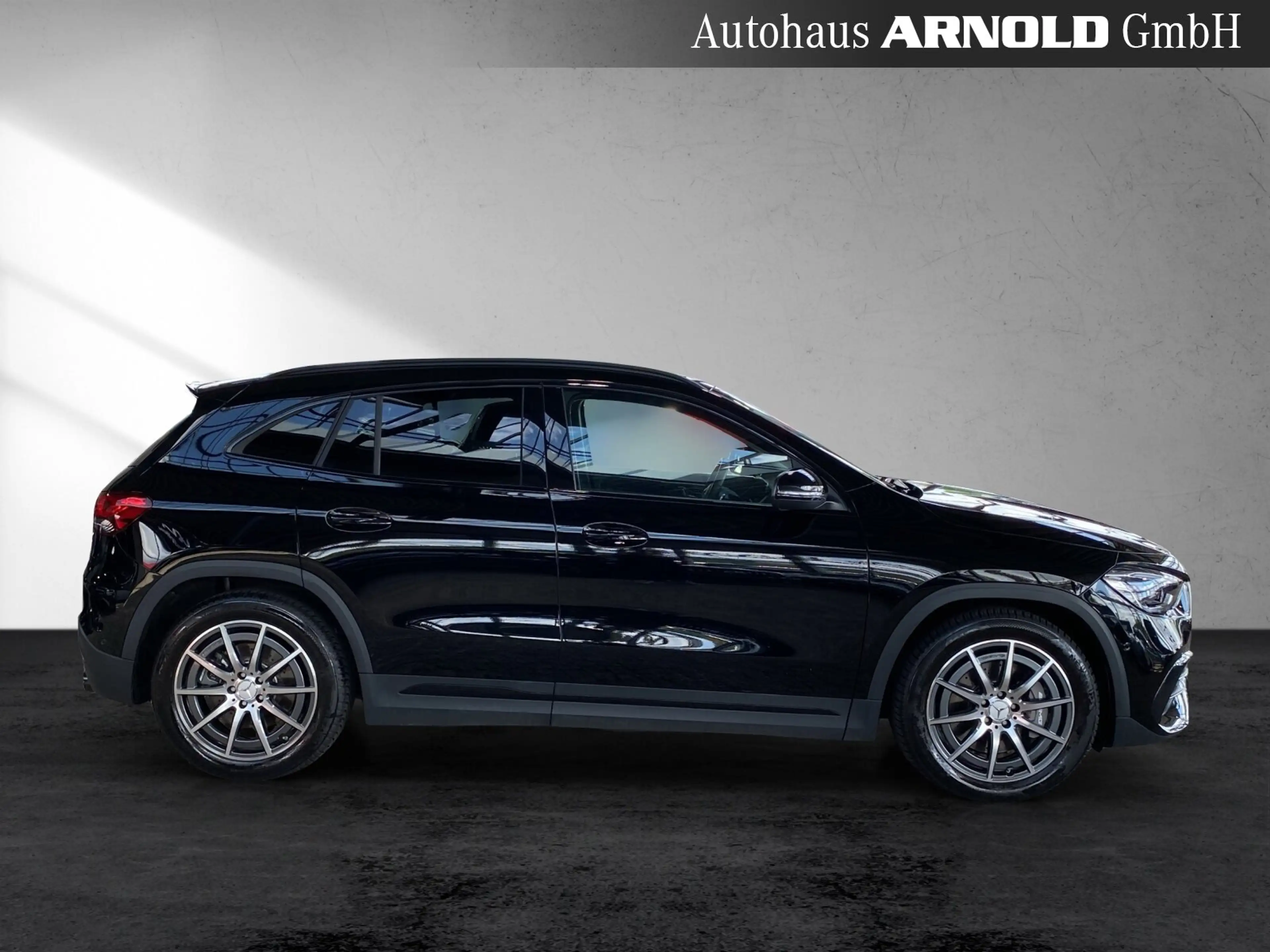 Mercedes-Benz GLA 45 AMG Mercedes-AMG GLA 45 4M+ Kamera MULTIB. el-Klappe — photo 6