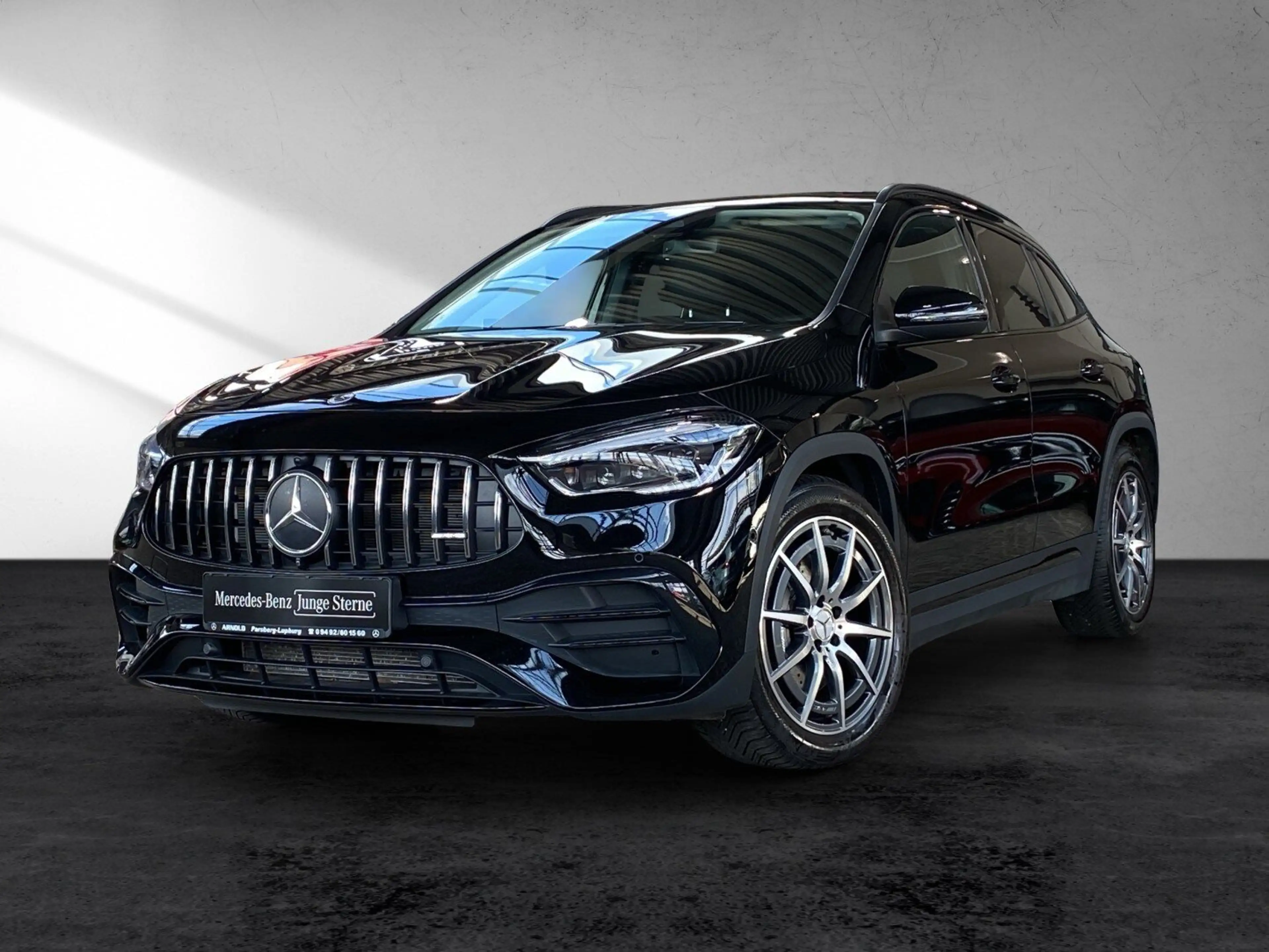 Mercedes-Benz GLA 45 AMG Mercedes-AMG GLA 45 4M+ Kamera MULTIB. el-Klappe — photo 2