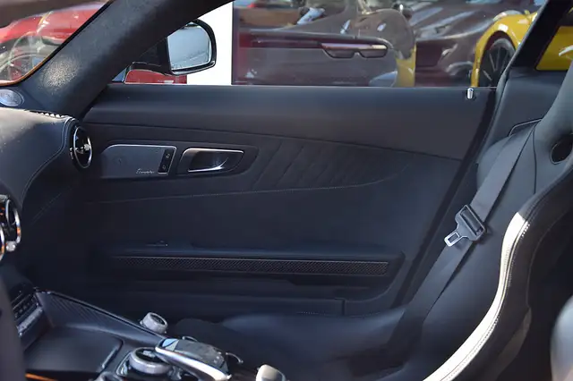 Mercedes-Benz AMG GT view 5