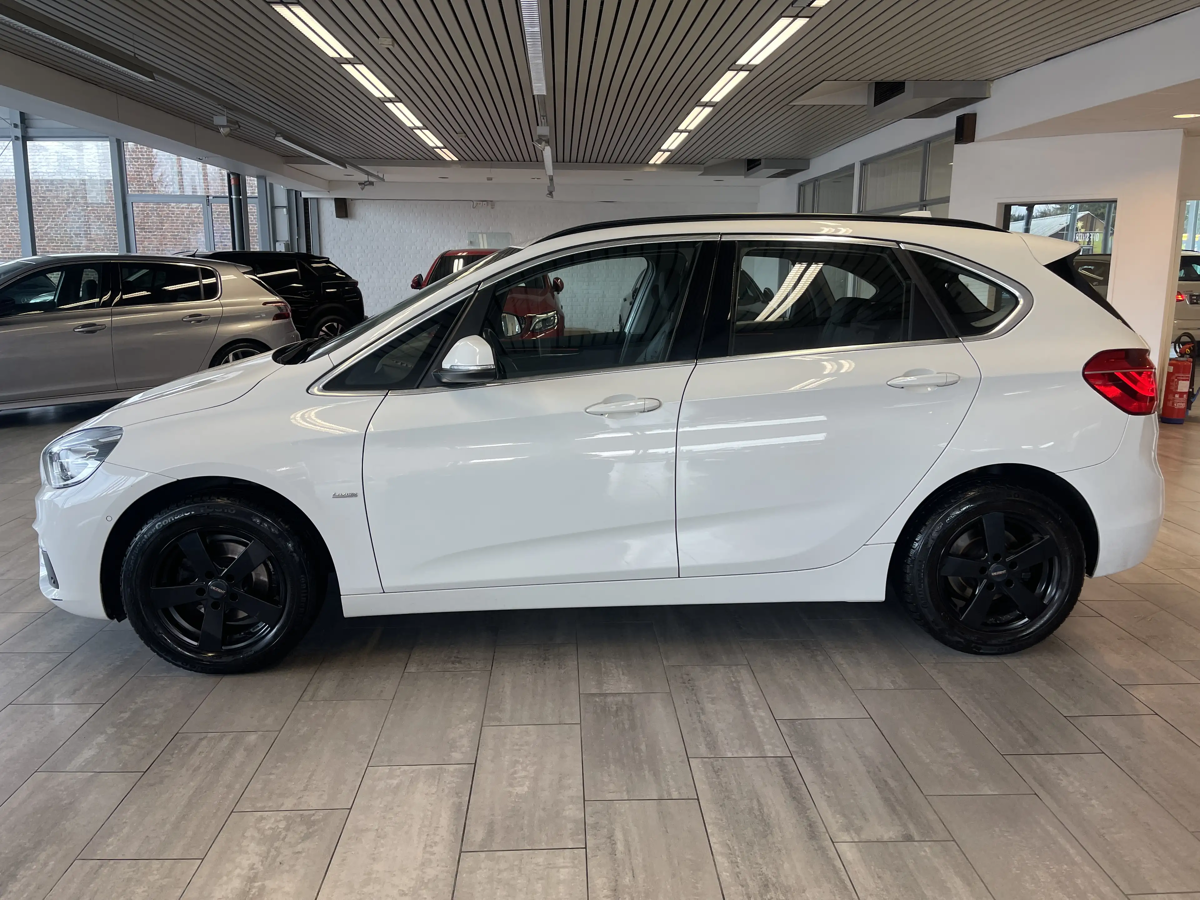 BMW 214 d*LUXURYPACK*1ERPROP*GARANTIE*94000KM*LED*CUIR*GPS — photo 6