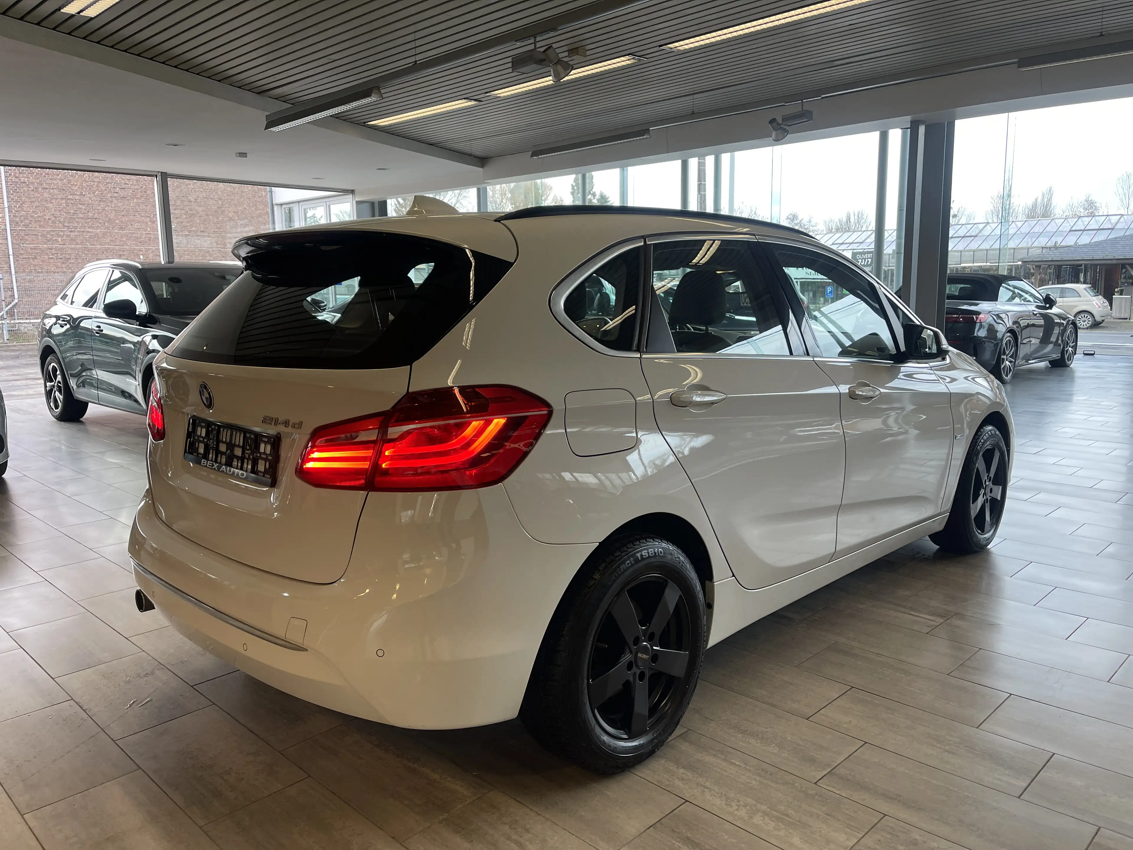 BMW 214 d*LUXURYPACK*1ERPROP*GARANTIE*94000KM*LED*CUIR*GPS — photo 9