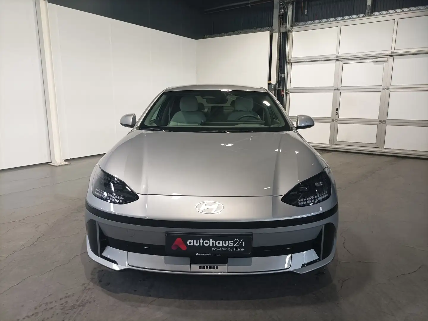Hyundai IONIQ 6 Techniq-Paket LED|Navi|Leder|Kamera Stříbrná - 2