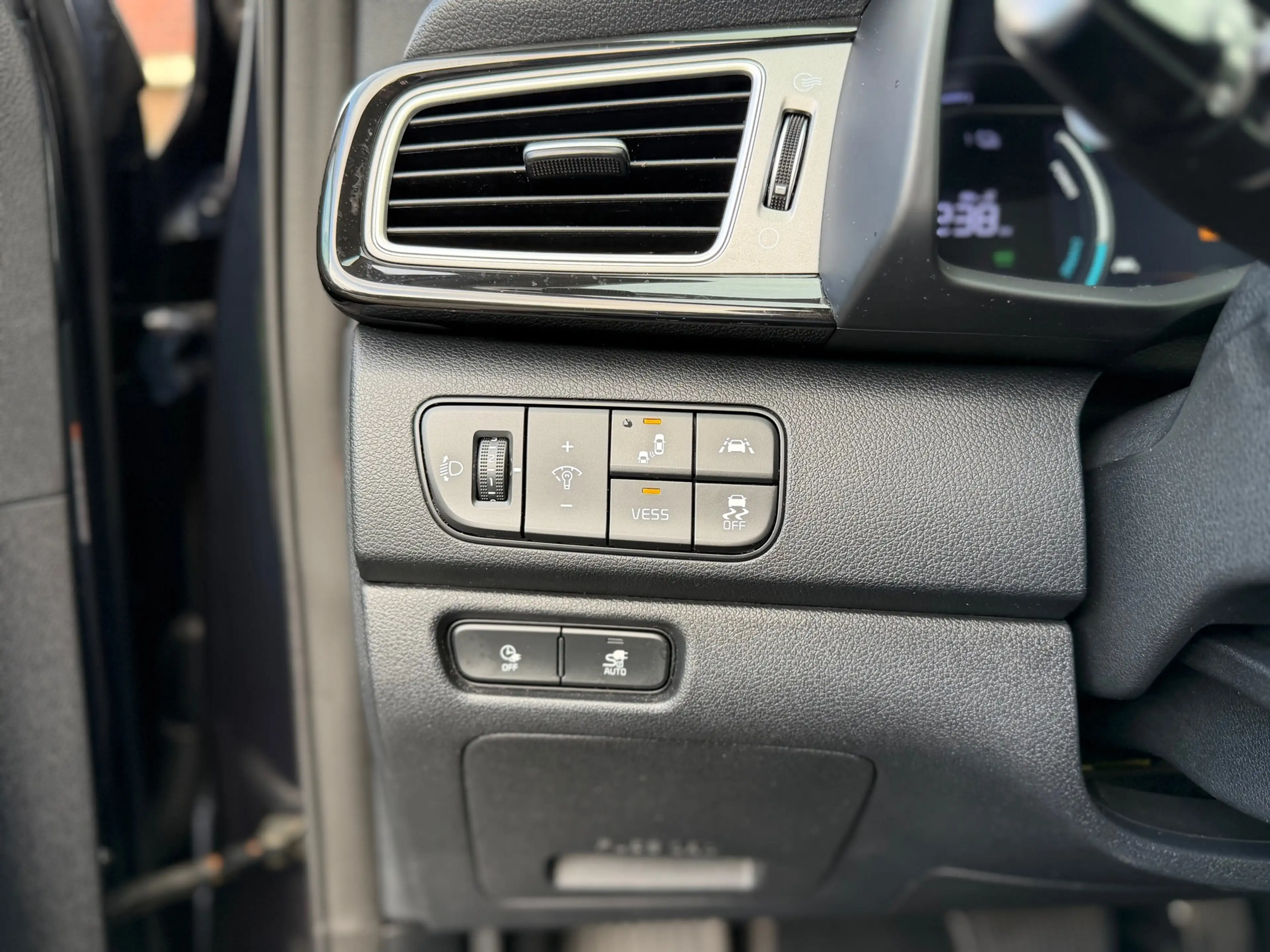 Kia e-Niro ExecutiveLine 64 kWh / NL Auto / Full Option / Sto — photo 15
