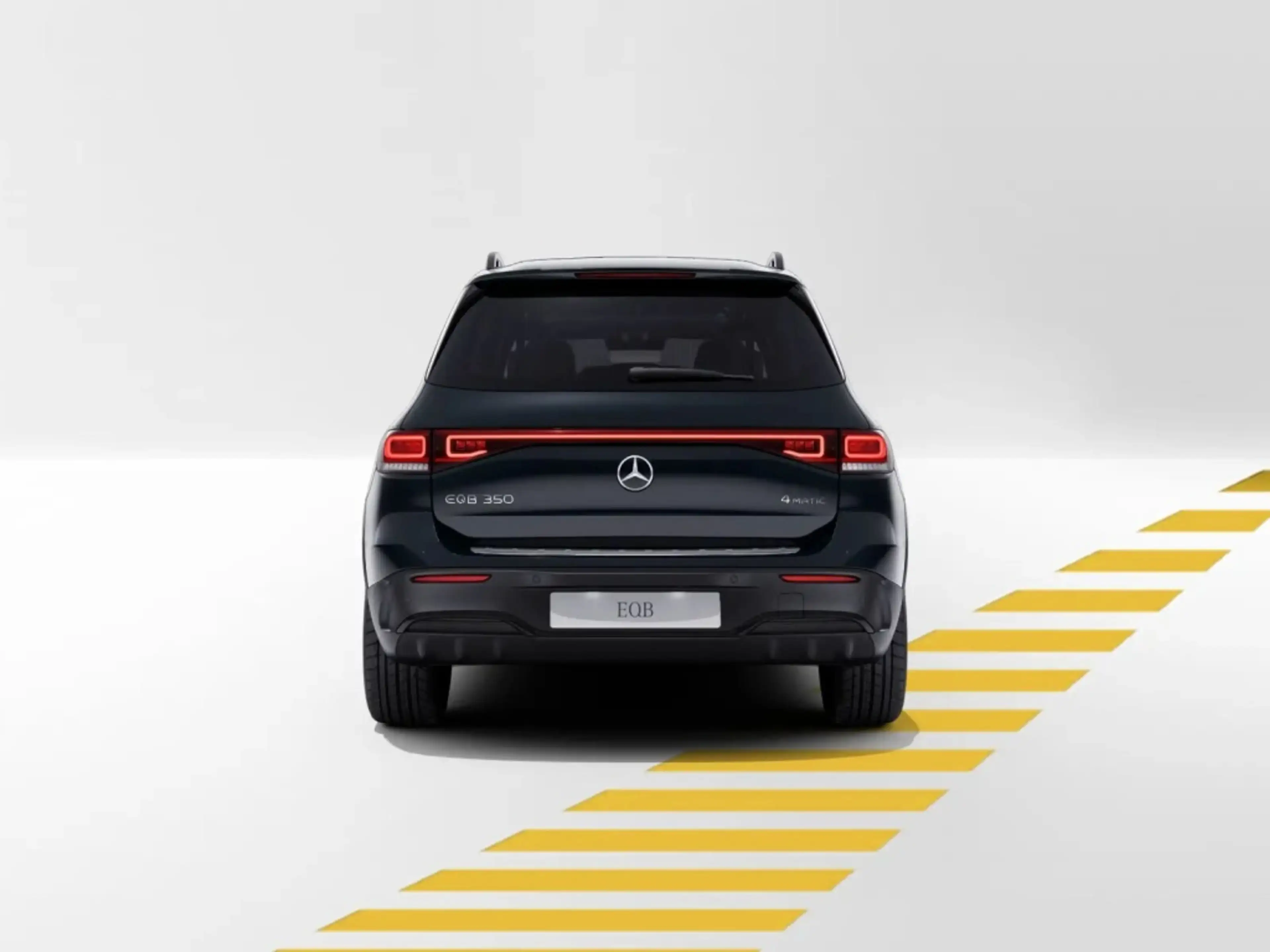 Mercedes-Benz EQB 350 4M AMG DISTRO PANO HUD 360 SHZ KEYLESS — photo 6