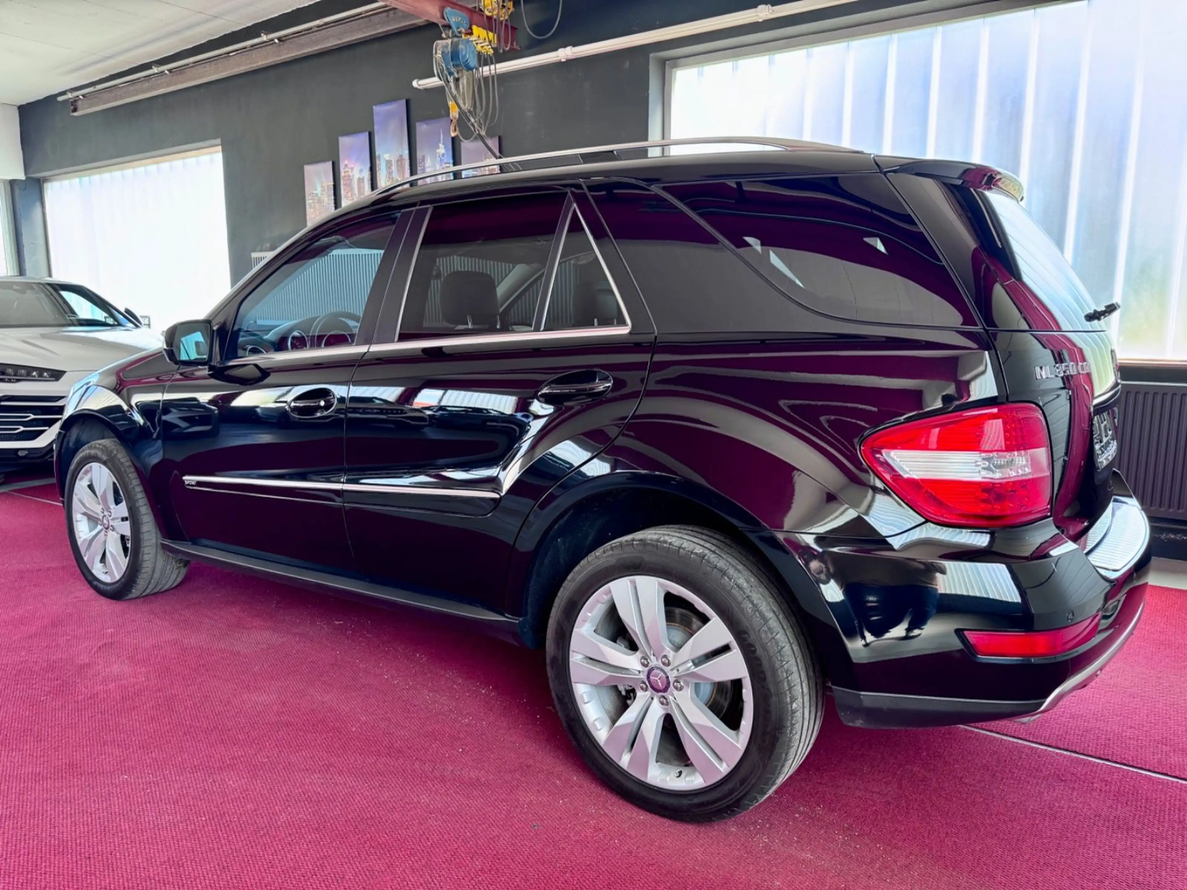 Mercedes-Benz ML 350 CDI 4Matic Sportpaket Comand Airmatic 20" — photo 8