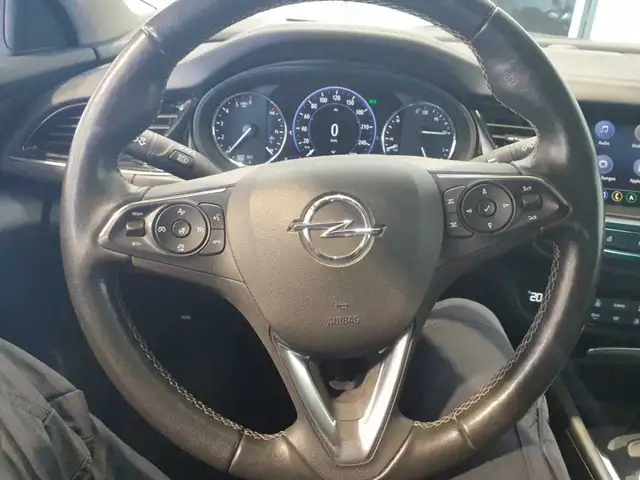 Opel Insignia view 10