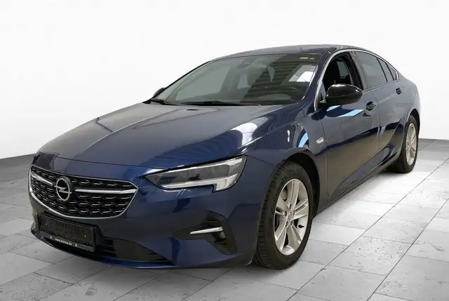 Opel Insignia main image