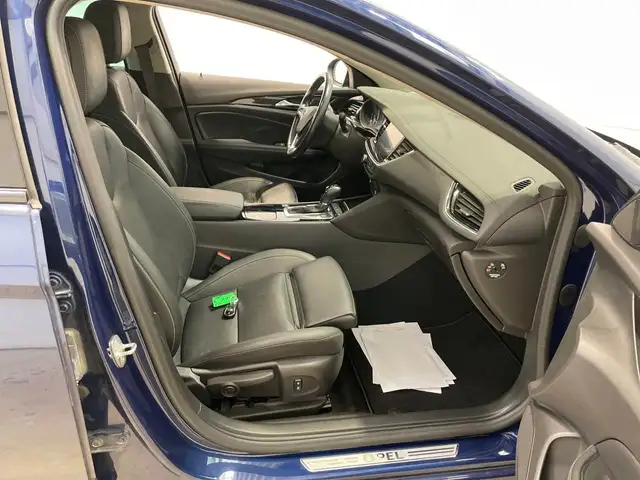 Opel Insignia view 7