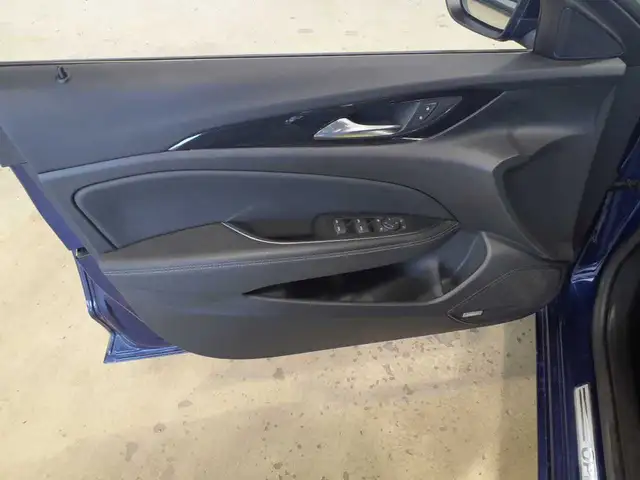Opel Insignia view 19