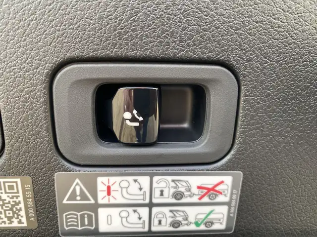 Mercedes-Benz CLE 220 d Cabriolet Distr KeyGo PTS Navi  MBUX Ansicht 18