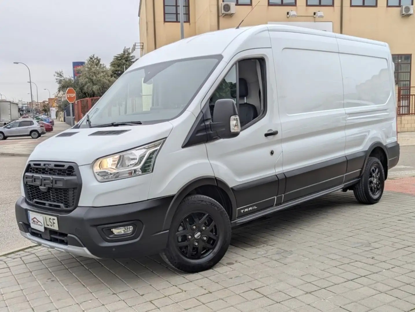 Ford Transit FT 350 L3 Van Ambiente 130 Blanco - 1