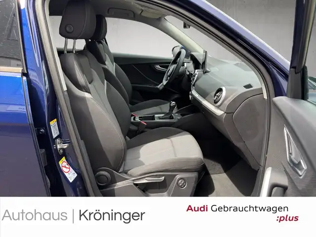 Audi Q2 view 9