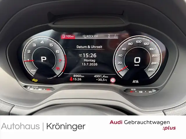 Audi Q2 view 12