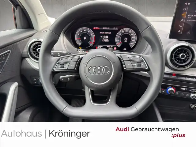 Audi Q2 view 11