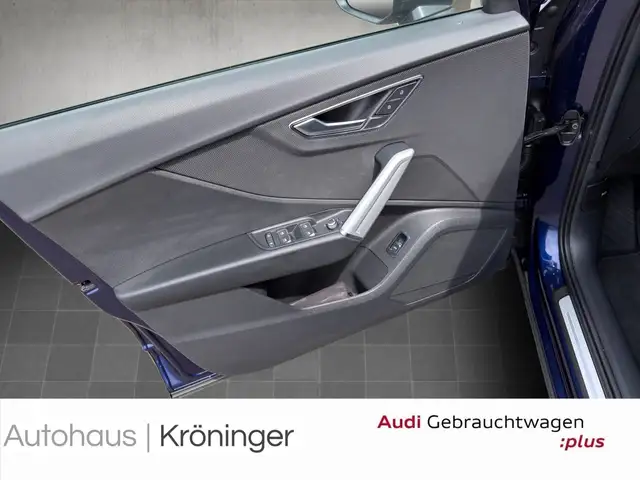 Audi Q2 view 8