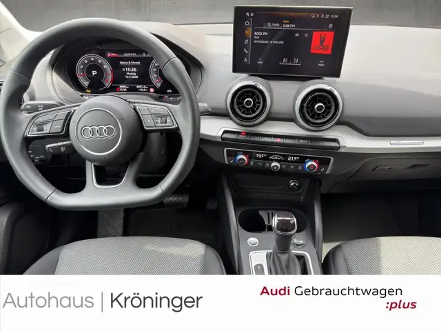 Audi Q2 view 13