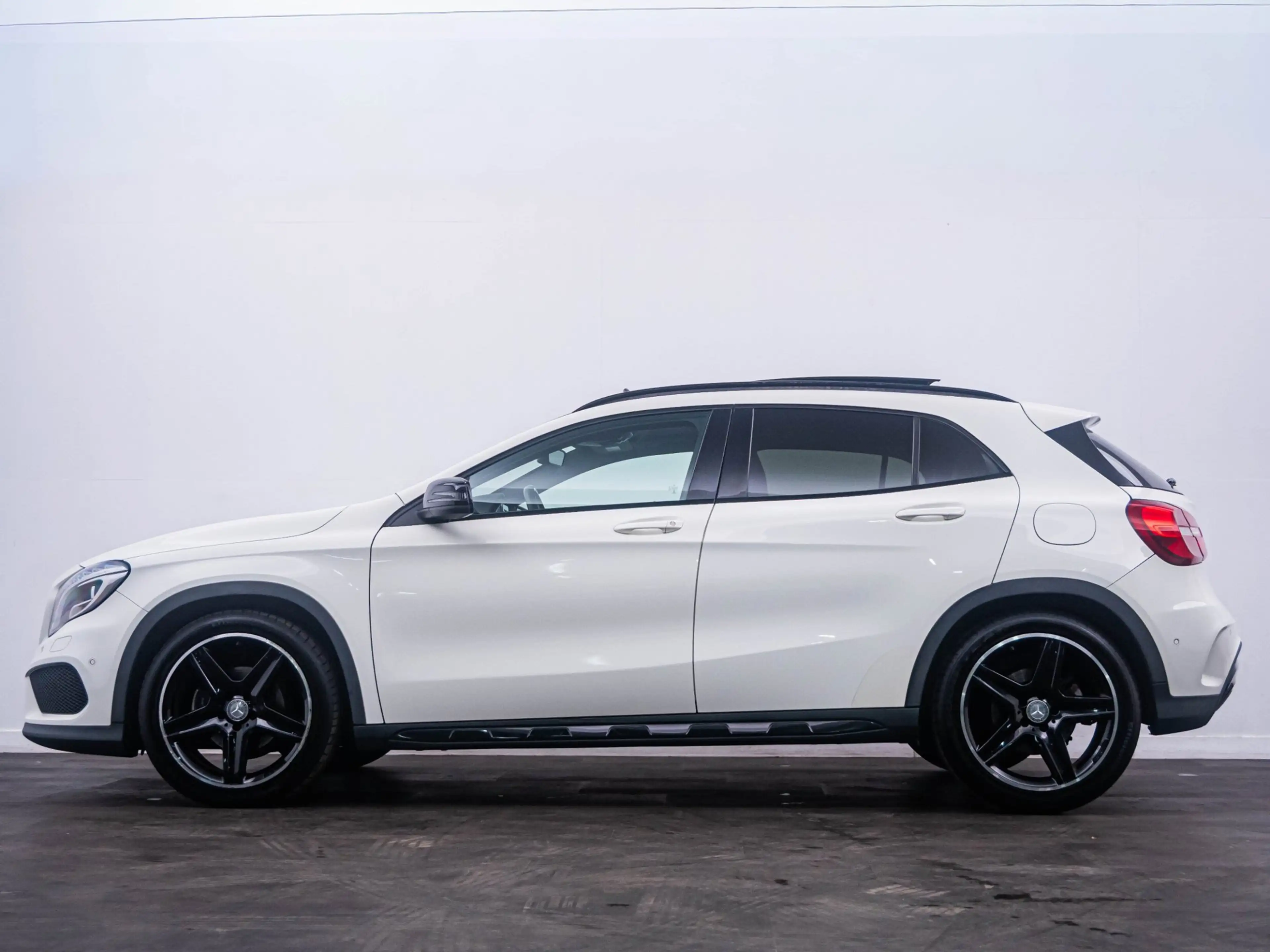 Mercedes-Benz GLA 180 Ambition 'Automaat' Pano|Cruise — photo 11