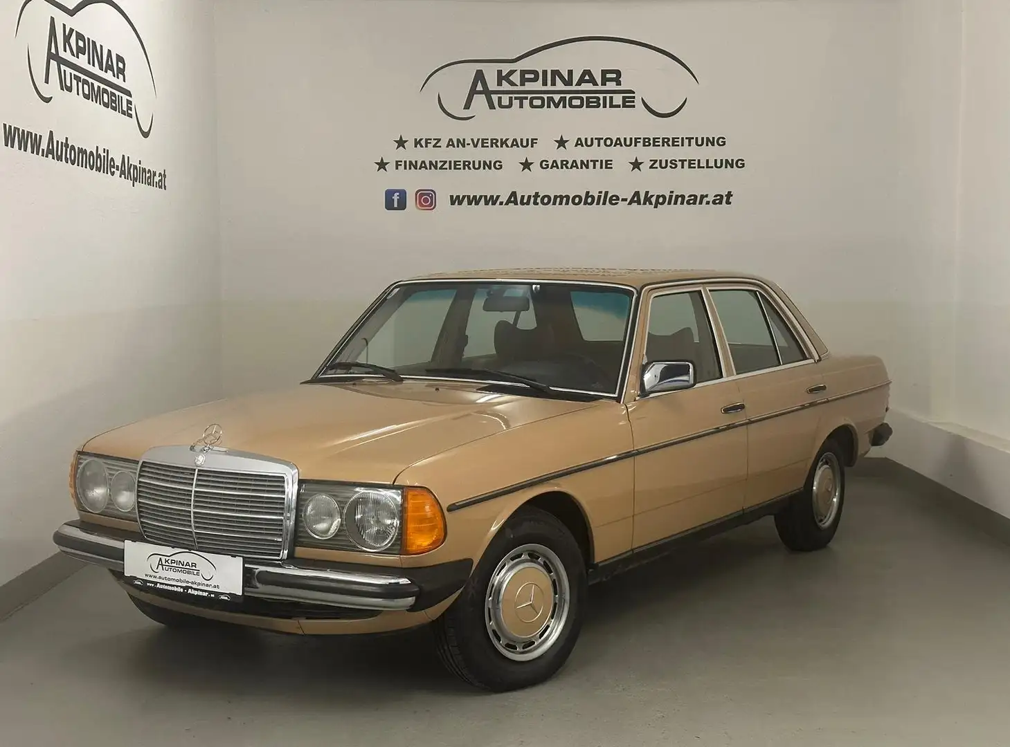 Mercedes-Benz 240 D W123 ABSOLUTE RARITÄT - ORGINAL ZUSTAND Geel - 1